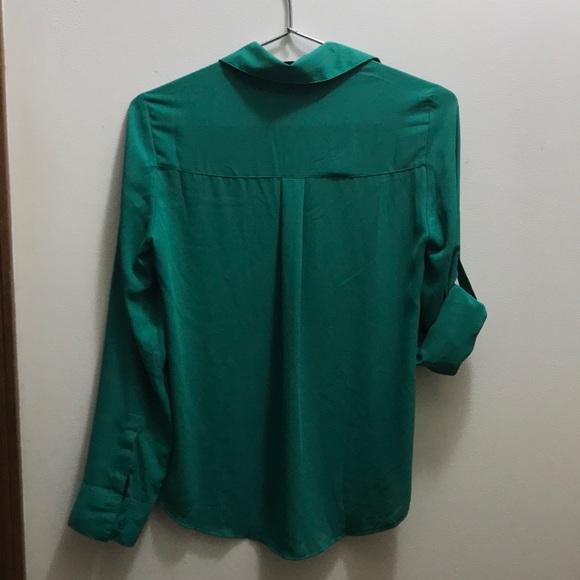 Express green button up blouse - Picture 2 of 2